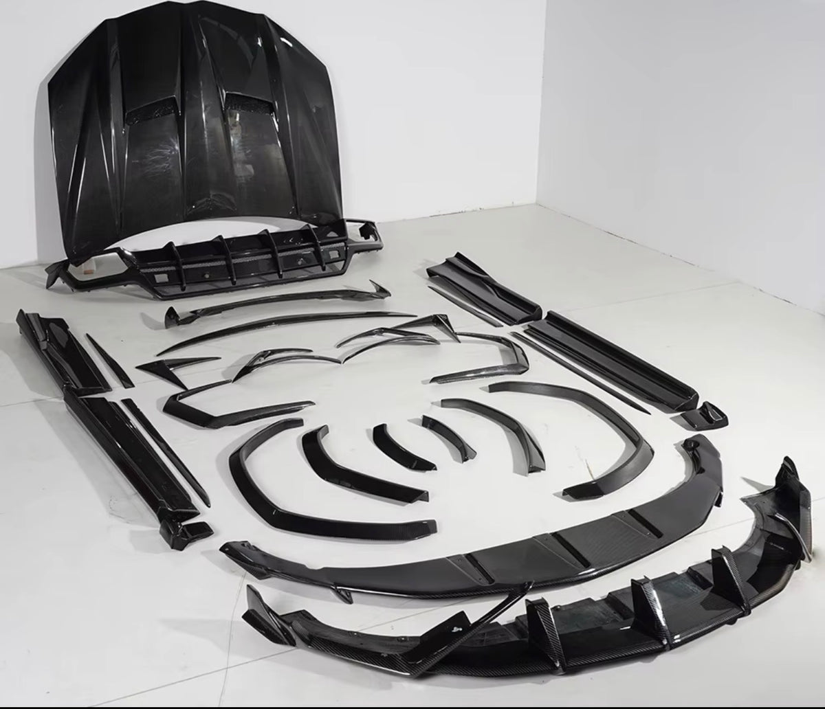 Lamborghini Urus Full Dry Carbon Body Kit
